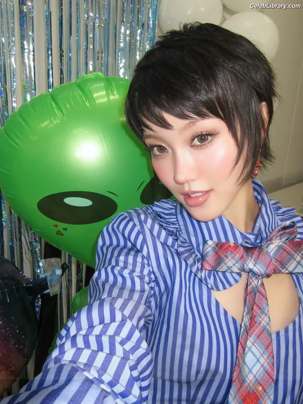 XG (Kpop) photo 17 of 3042