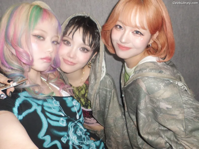 XG (Kpop) photo 23 of 3042