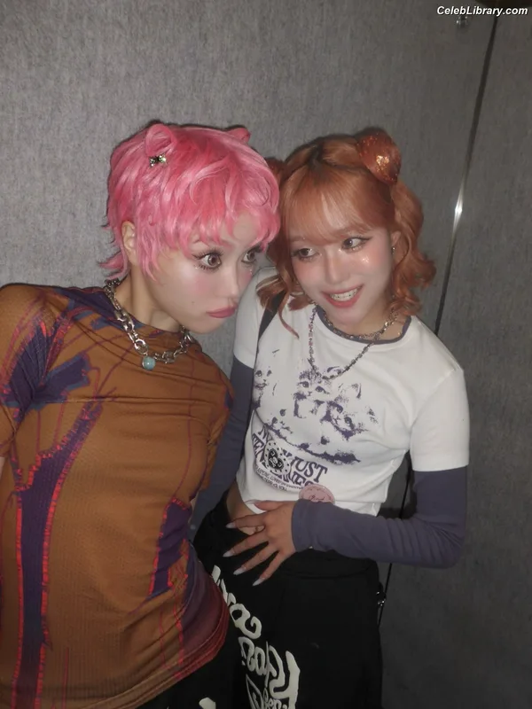 XG (Kpop) photo 1 of 3042