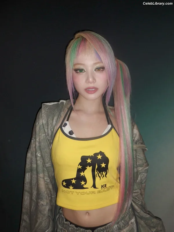 XG (Kpop) photo 6 of 3042