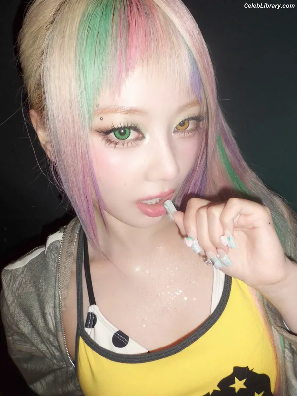 XG (Kpop) photo 7 of 3042