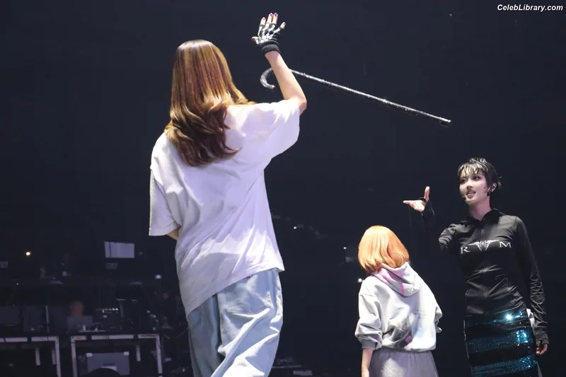 XG (Kpop) photo 12 of 3042