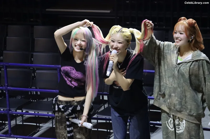 XG (Kpop) photo 15 of 3042
