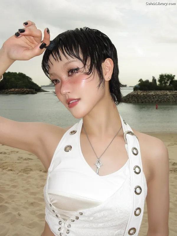 XG (Kpop) photo 3 of 3042