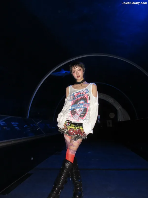 XG (Kpop) photo 8 of 3042