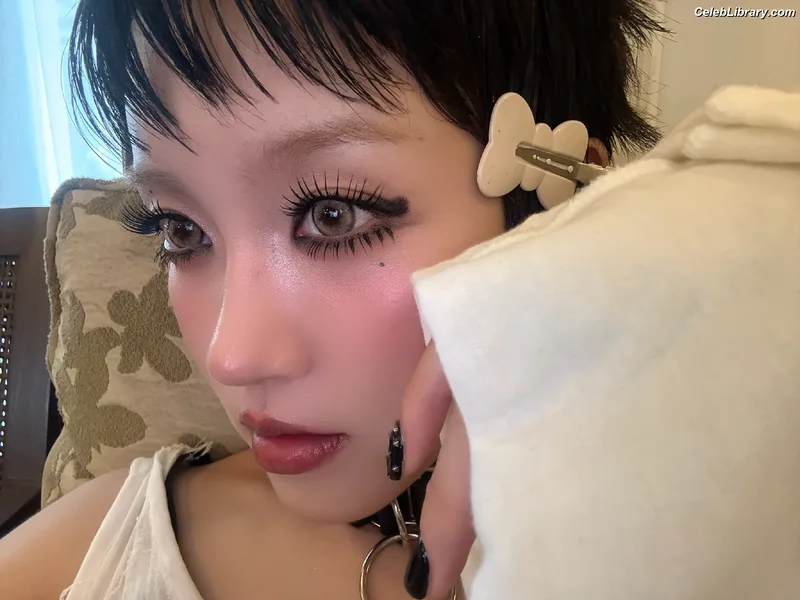 XG (Kpop) photo 9 of 3042