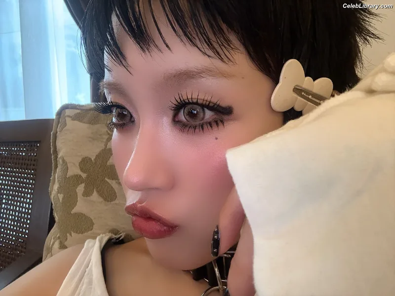 XG (Kpop) photo 10 of 3042