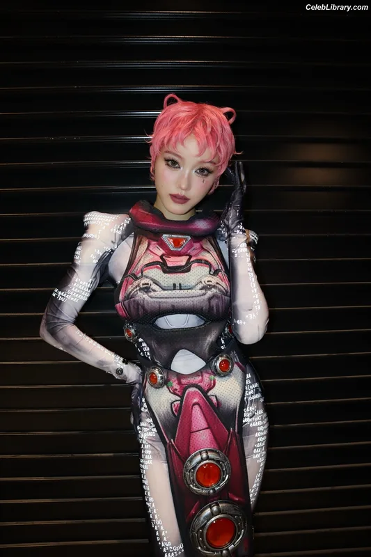 XG (Kpop) photo 1 of 3042