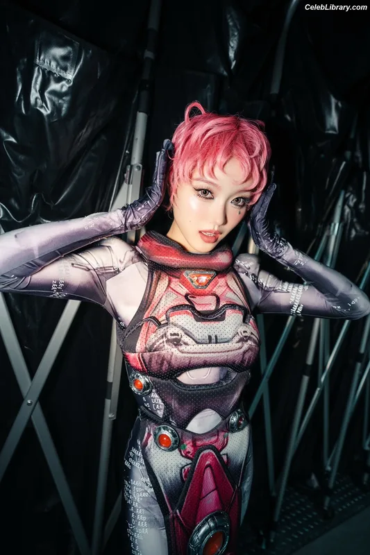 XG (Kpop) photo 3 of 3042