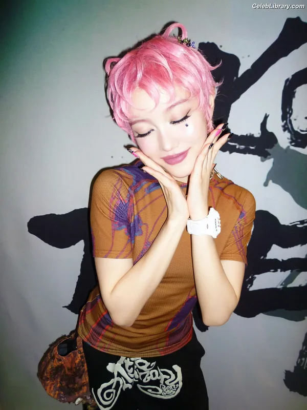 XG (Kpop) photo 17 of 3042