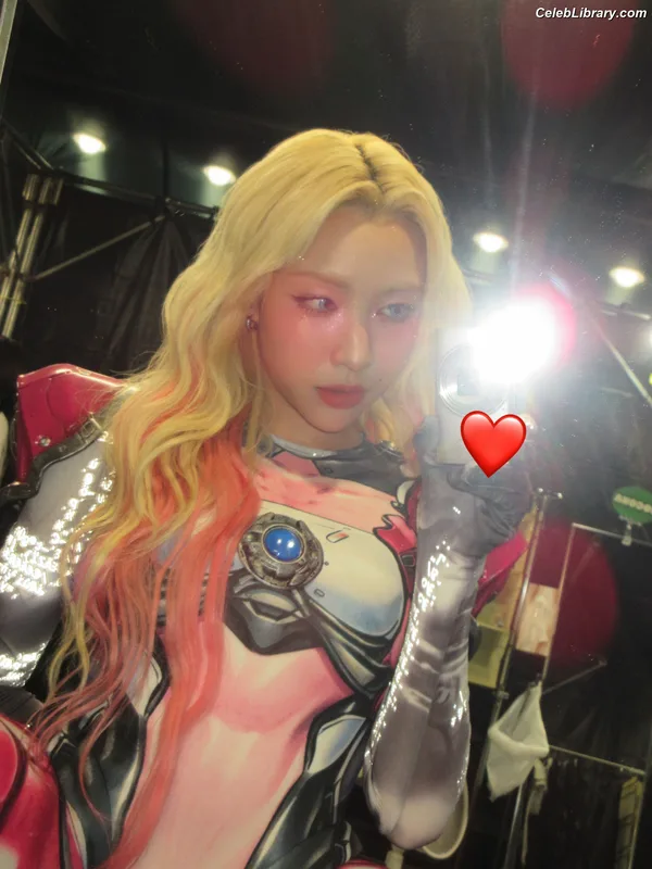XG (Kpop) photo 5 of 3042