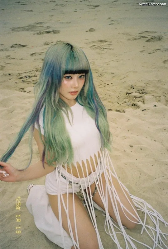 XG (Kpop) photo 12 of 3042
