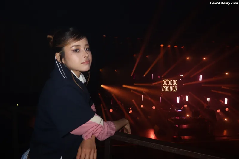XG (Kpop) photo 12 of 3042