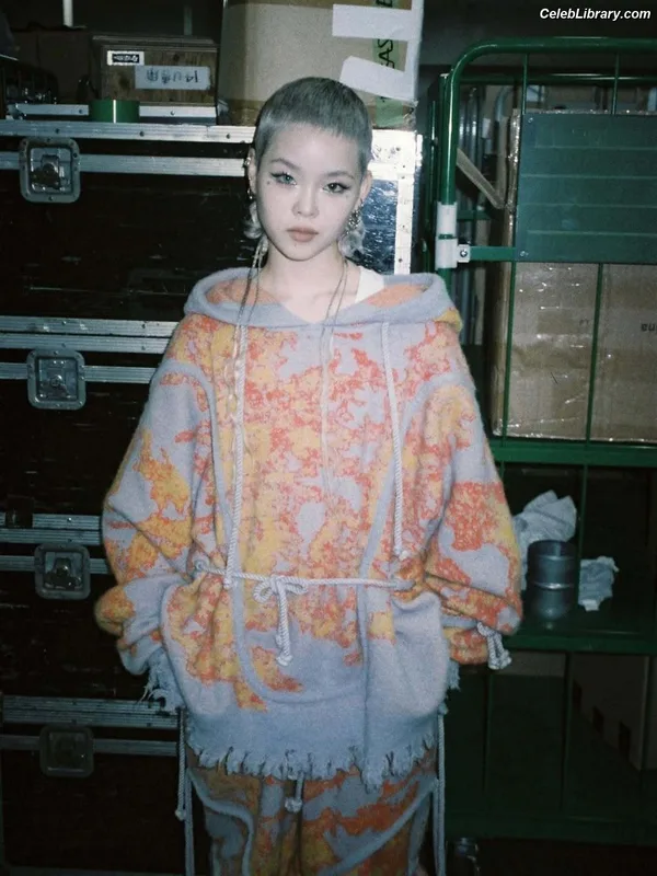 XG (Kpop) photo 4 of 3042