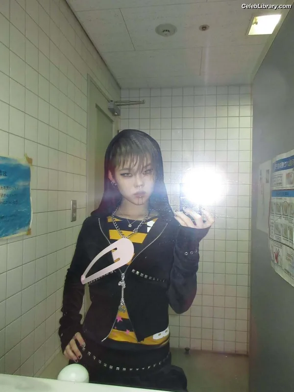 XG (Kpop) photo 5 of 3042