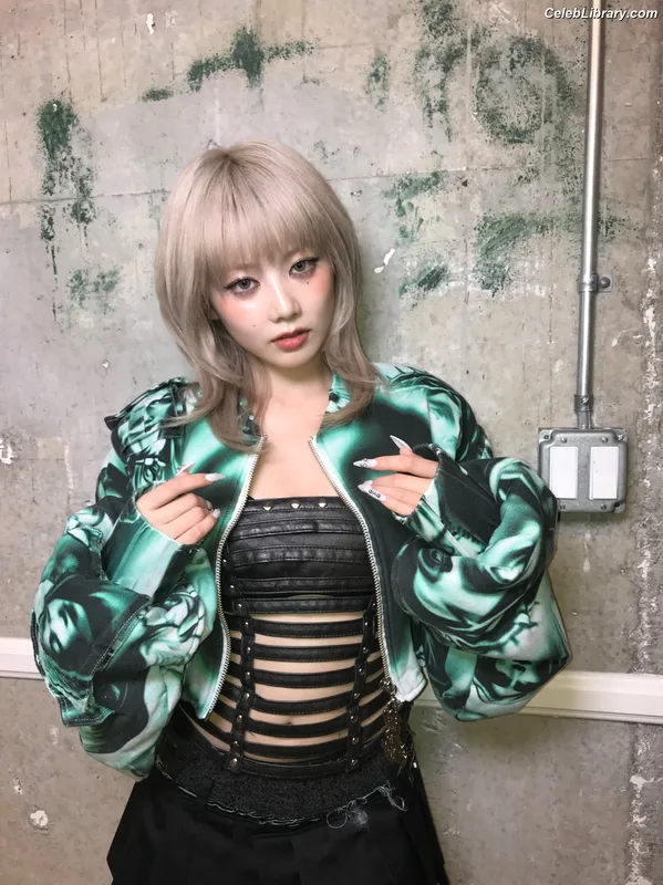 XG (Kpop) photo 19 of 3042