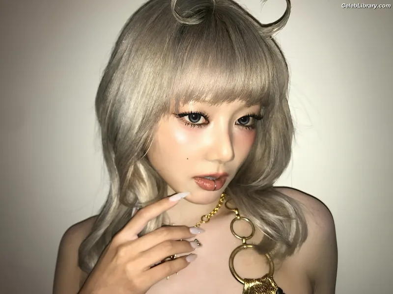 XG (Kpop) photo 13 of 3042