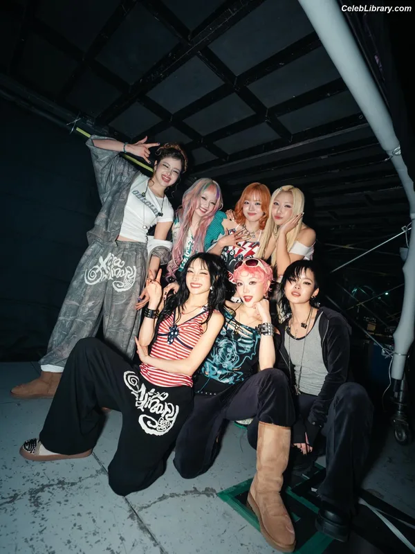 XG (Kpop) photo 7 of 3042