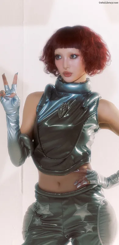 XG (Kpop) photo 1 of 3042