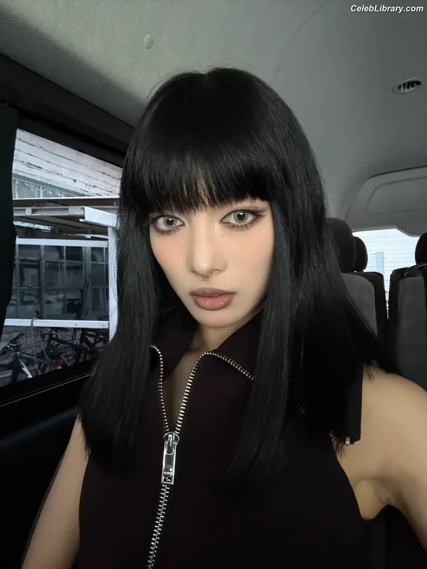 XG (Kpop) photo 7 of 3042