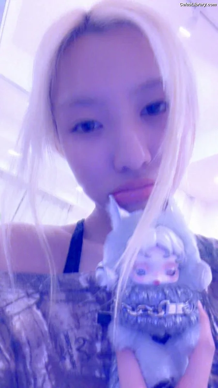 XG (Kpop) photo 10 of 3042