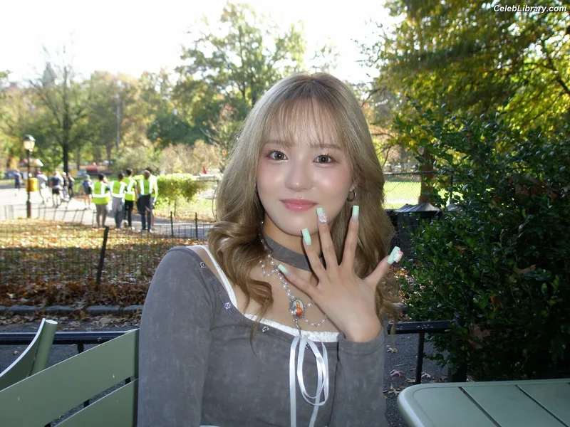 XG (Kpop) photo 7 of 3042