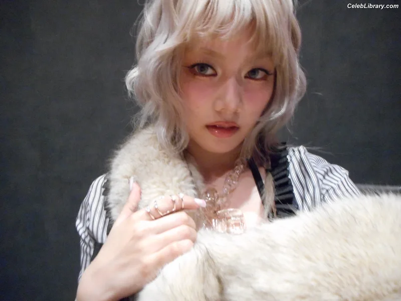 XG (Kpop) photo 15 of 3042