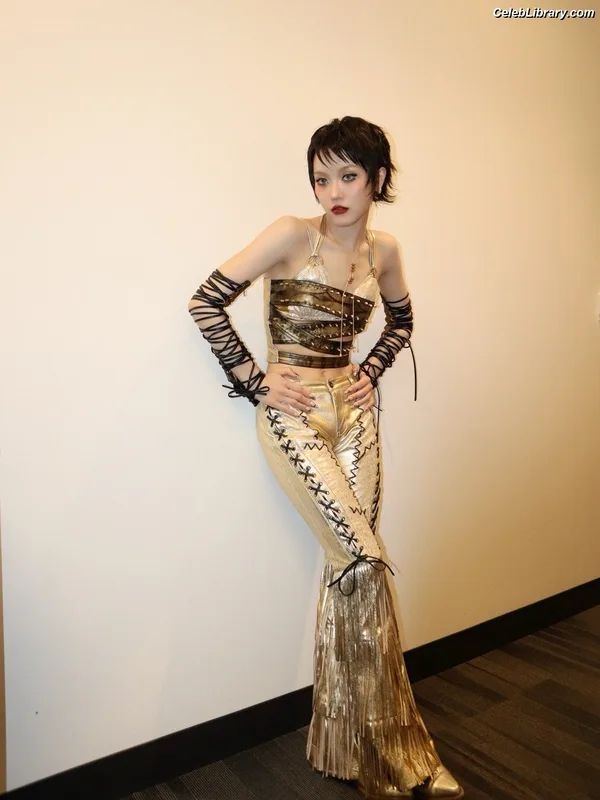 XG (Kpop) photo 24 of 3042