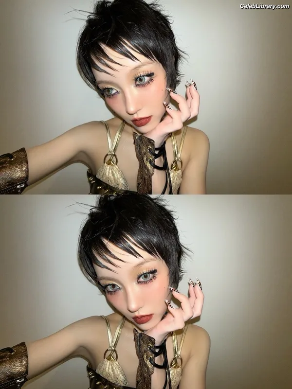 XG (Kpop) photo 1 of 3042