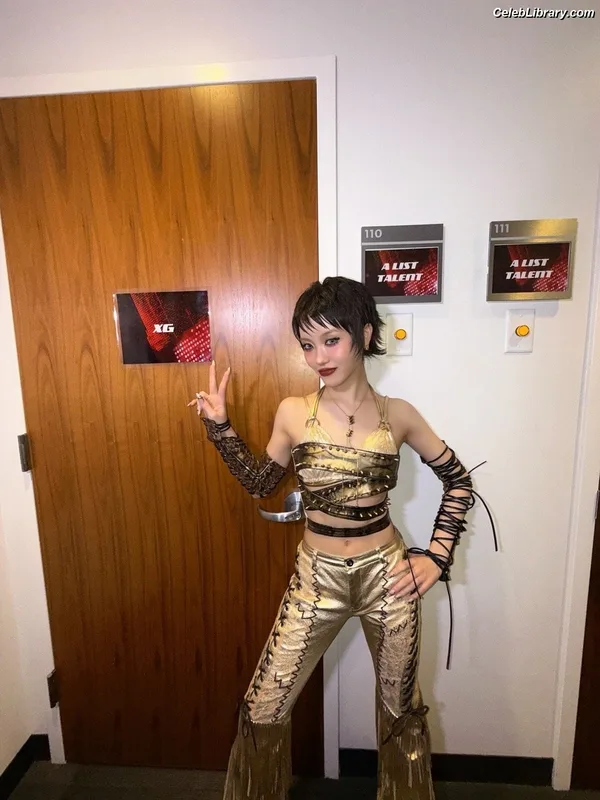 XG (Kpop) photo 2 of 3042