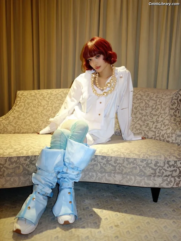 XG (Kpop) photo 3 of 3042