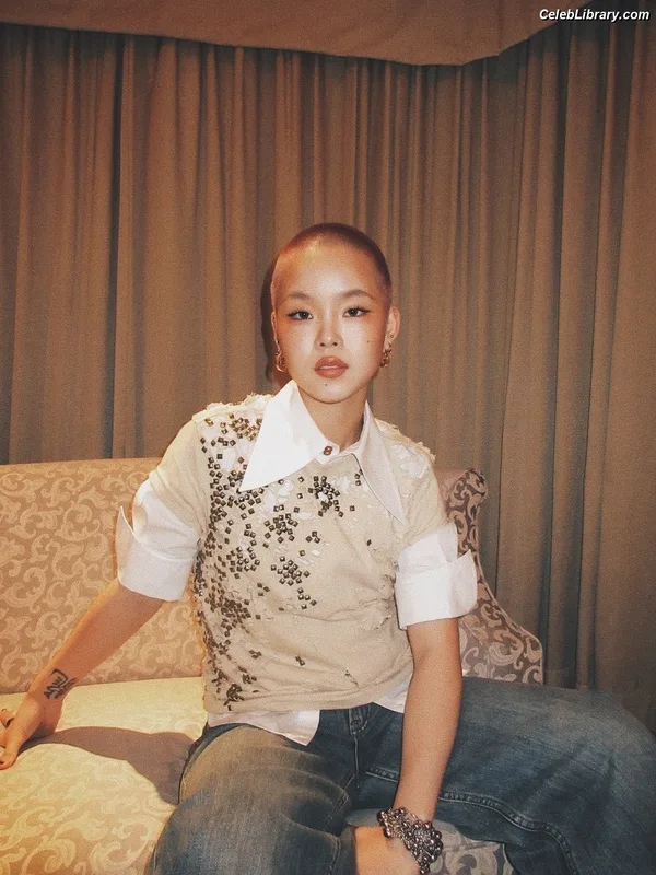 XG (Kpop) photo 7 of 3042
