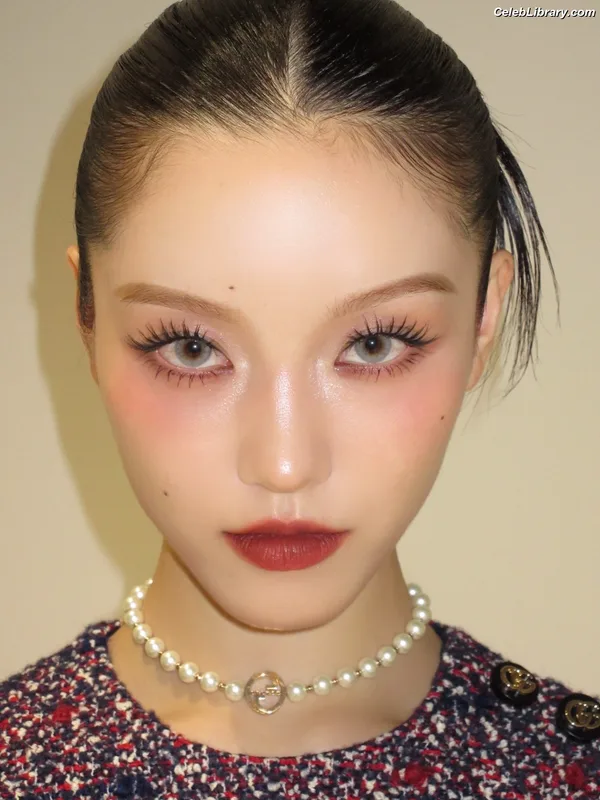 XG (Kpop) photo 14 of 3042