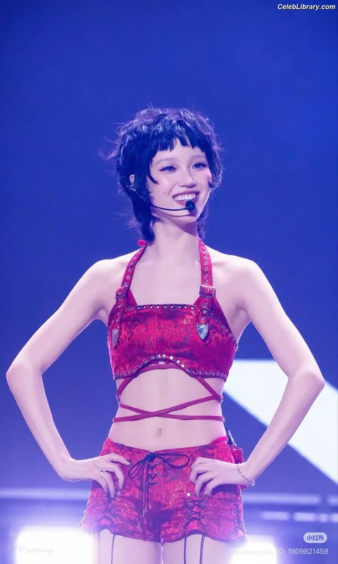 XG (Kpop) photo 19 of 3042