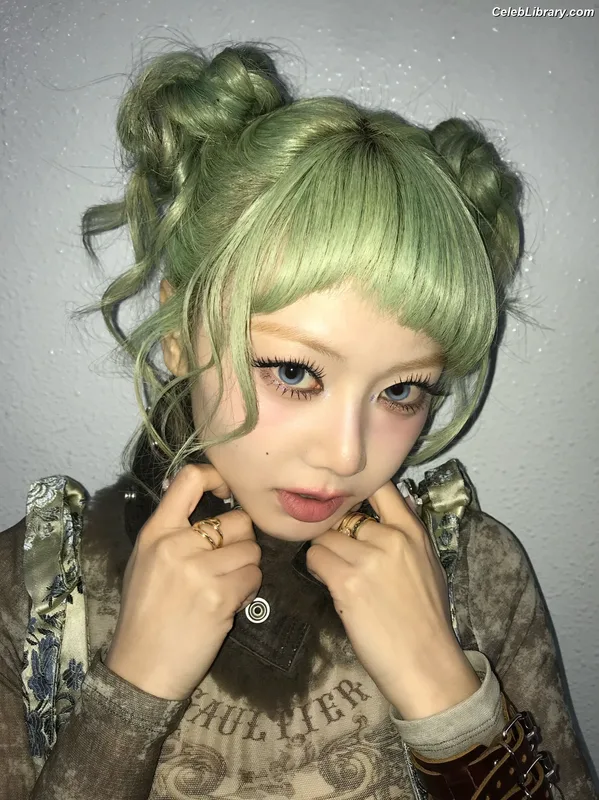 XG (Kpop) photo 20 of 3042