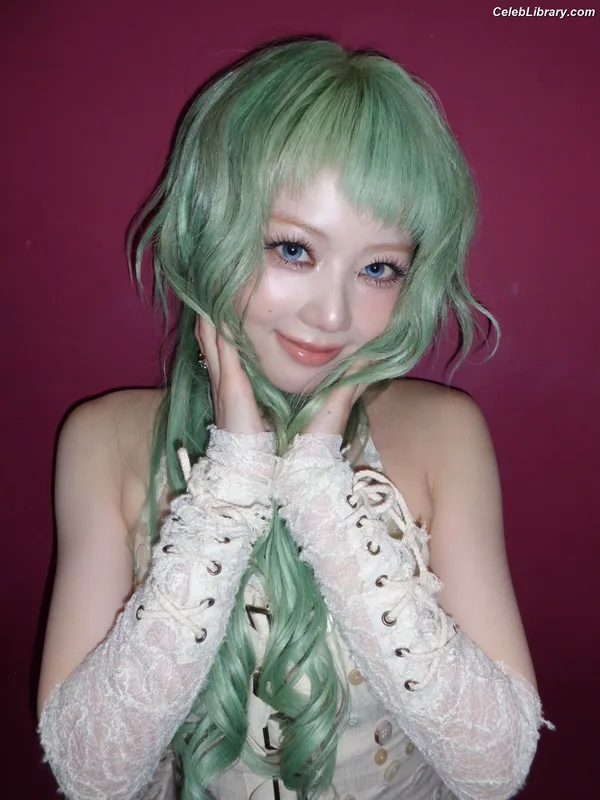 XG (Kpop) photo 7 of 3042