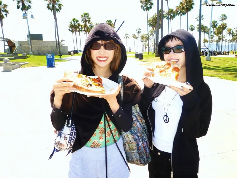 XG (Kpop) photo 5 of 3042