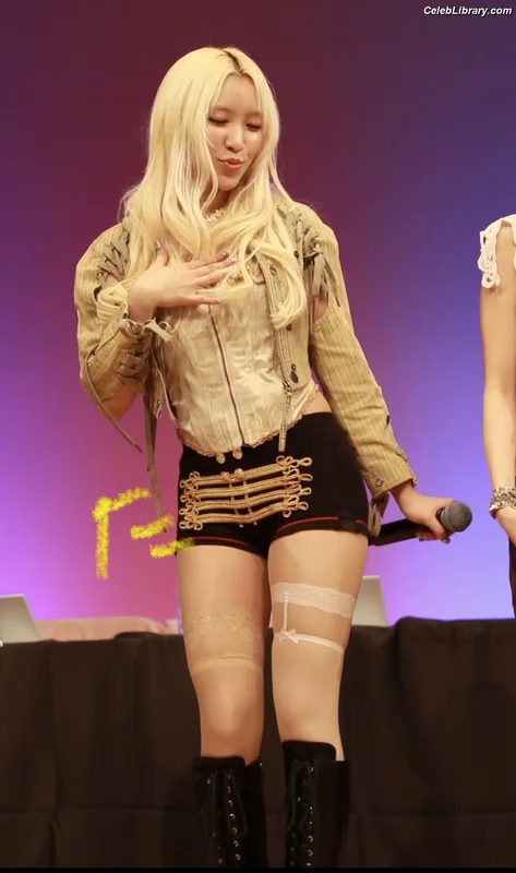 XG (Kpop) photo 5 of 3042