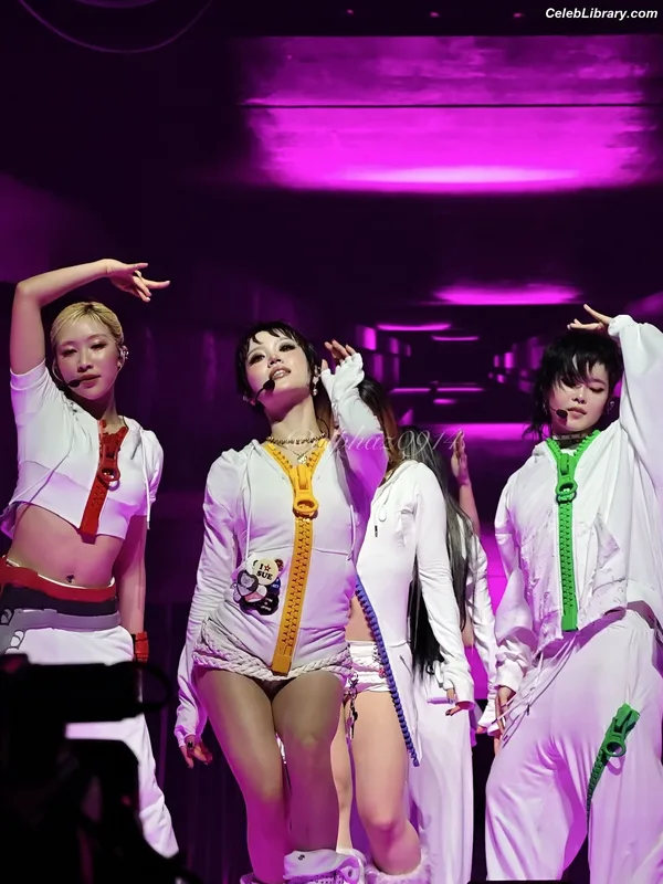 XG (Kpop) photo 23 of 3042
