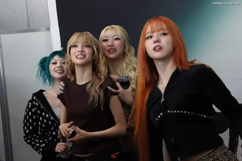 XG (Kpop) photo 9 of 3042