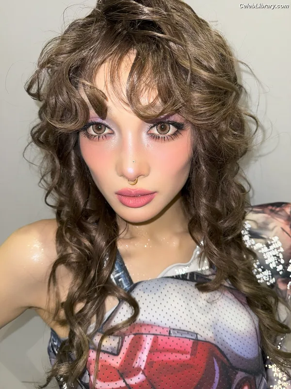 XG (Kpop) photo 6 of 3042