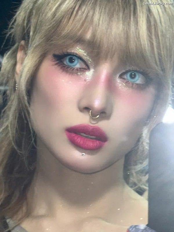 XG (Kpop) photo 11 of 3042