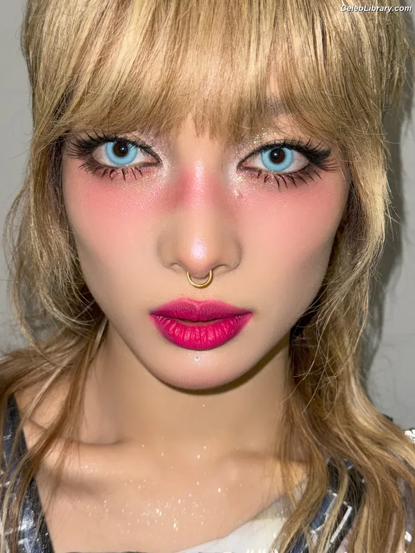 XG (Kpop) photo 13 of 3042