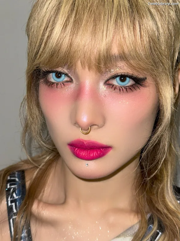 XG (Kpop) photo 14 of 3042