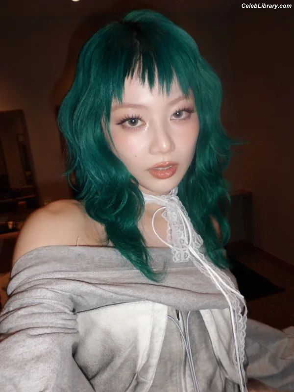 XG (Kpop) photo 3 of 3042