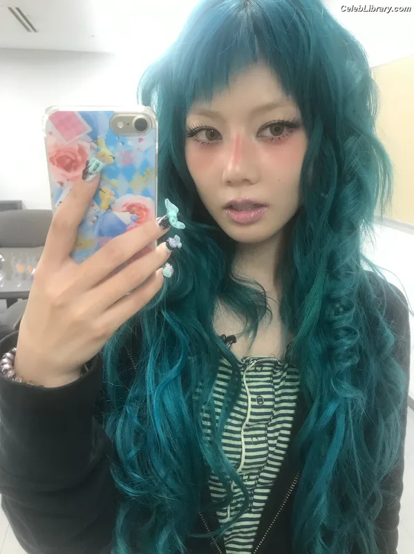XG (Kpop) photo 4 of 3042