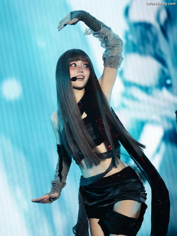 XG (Kpop) photo 21 of 3042