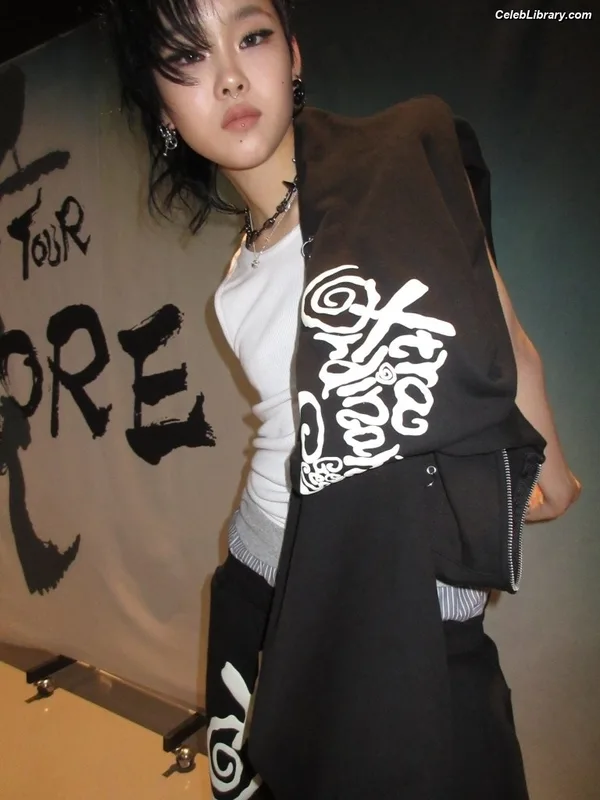 XG (Kpop) photo 5 of 3042