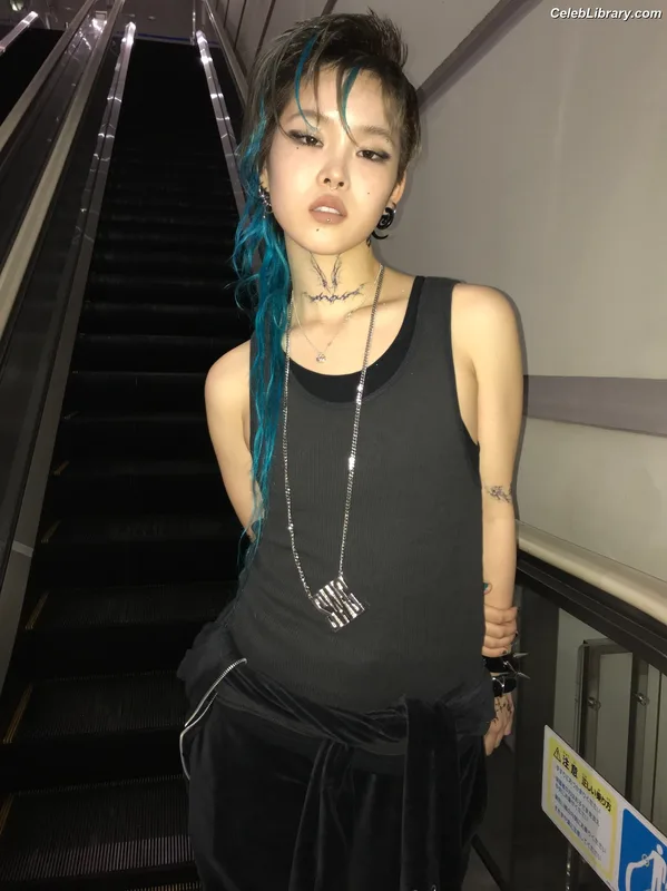 XG (Kpop) photo 7 of 3042