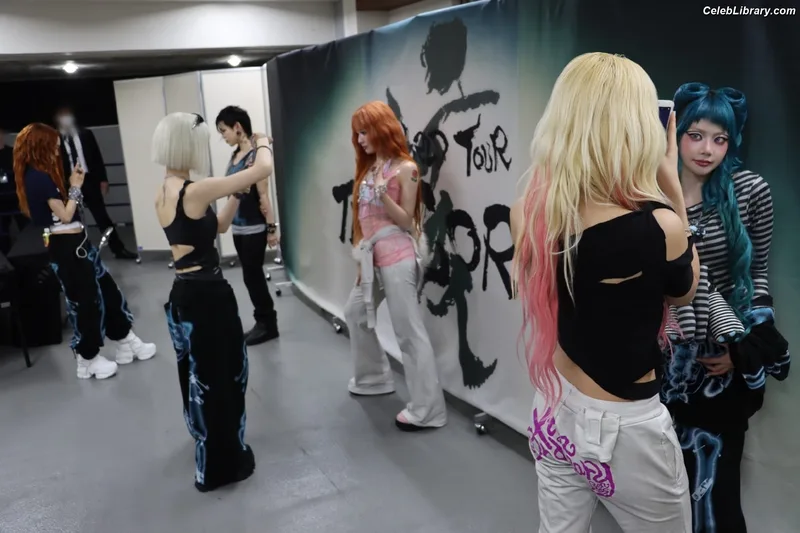 XG (Kpop) photo 12 of 3042